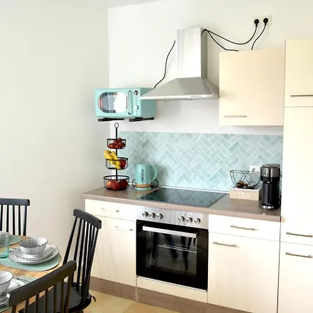 Apartament White Midsommar - Stilvolle Wohnung, 4 Schlafzimmer, Kueche