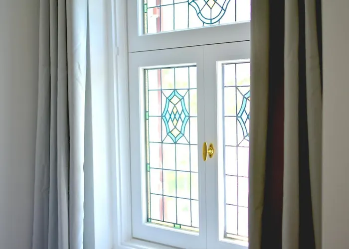 White Midsommar - Stilvolle Wohnung, 4 Schlafzimmer, Kueche * Landshut
