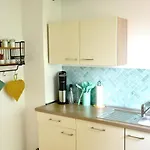White Midsommar - Stilvolle Wohnung, 4 Schlafzimmer, Kueche