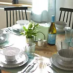 White Midsommar - Stilvolle Wohnung, 4 Schlafzimmer, Kueche Appartamento Landshut